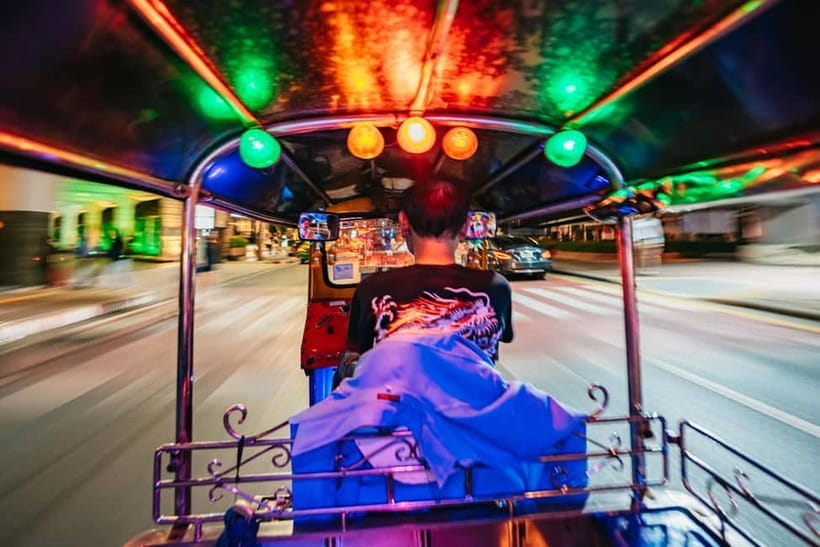 Bangkok: Midnight Food Tour by Tuk-Tuk - Meeting at Sam Yan before the city wakes up for the night