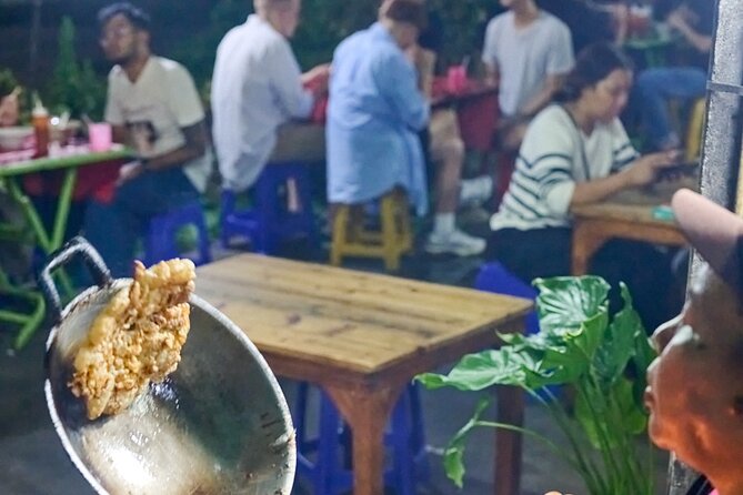 Bangkok Night Eats by Tuk Tuk - Hotel-pickup & Dinner - Suan Mali chicken noodles at Klang Hospital Junction