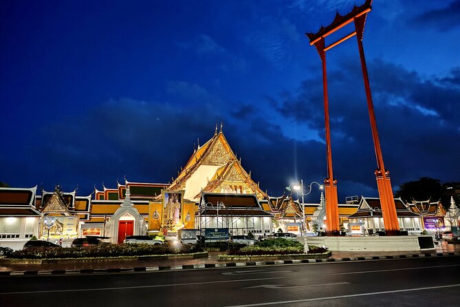 Bangkok Night Eats by Tuk Tuk - Hotel-pickup & Dinner - What the 10-plus tastings mean for dinner