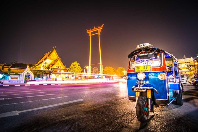Bangkok Night Lights: Temple & City Tour by Tuk Tuk (SHA Plus) - What the $103.57 price really covers