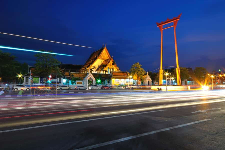 Bangkok Night Tuk Tuk: Private Tour of Markets & Landmarks - Khao San Road closes the night