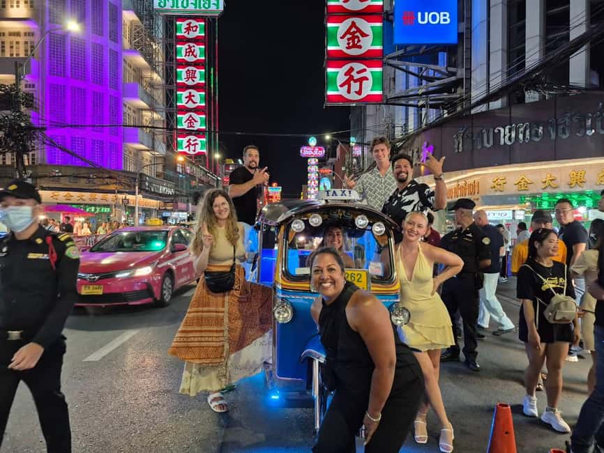 Bangkok: Tuk Tuk Adventure Chinatown Michelin Food & Temples - Why this Bangkok night tour works