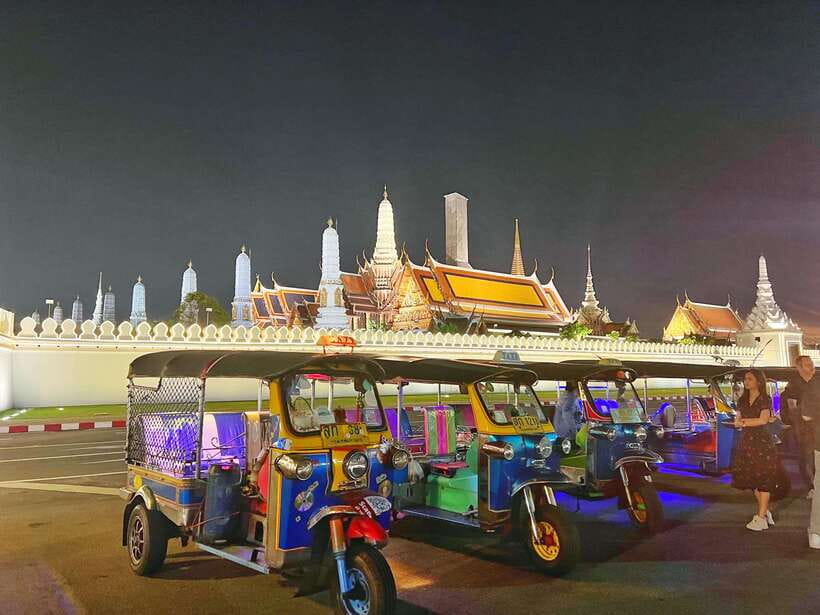 Bangkok Tuk-Tuk by Night with Chinatown Street Food Meal - Bangkok after dark, from riverboat to tuk-tuk