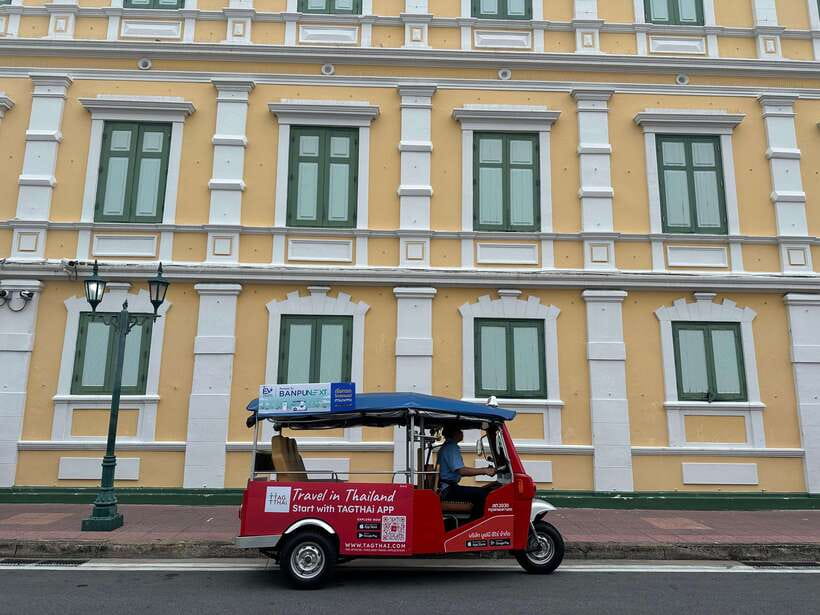 Bangkok: Tuk Tuk Day Pass App & Boat Chao Phraya River - Old Town: temples, river views, and short hops