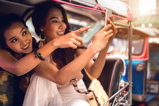 Bangkok Tuk-Tuk Tour by Night with Chinatown Street Food Meal - A fast, colorful introduction to Bangkok after dark