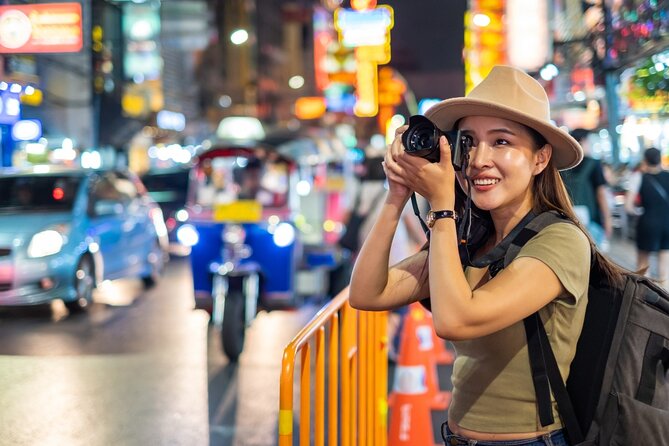Bangkok Tuk-Tuk Tour by Night with Chinatown Street Food Meal - Grand Palace and Wat Pho under evening lights