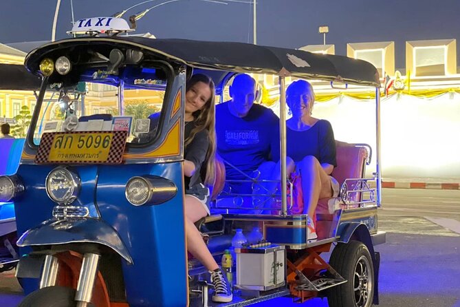Bangkok Tuk-Tuk Tour by Night with Chinatown Street Food Meal - Wat Arun by river, Bangkok’s best opening scene