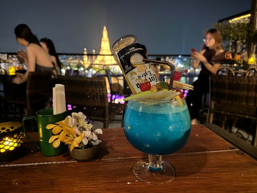 Bangkok: TUK TUK Tour Night Life Private with Hotel Pick Up - The guide can shape the evening