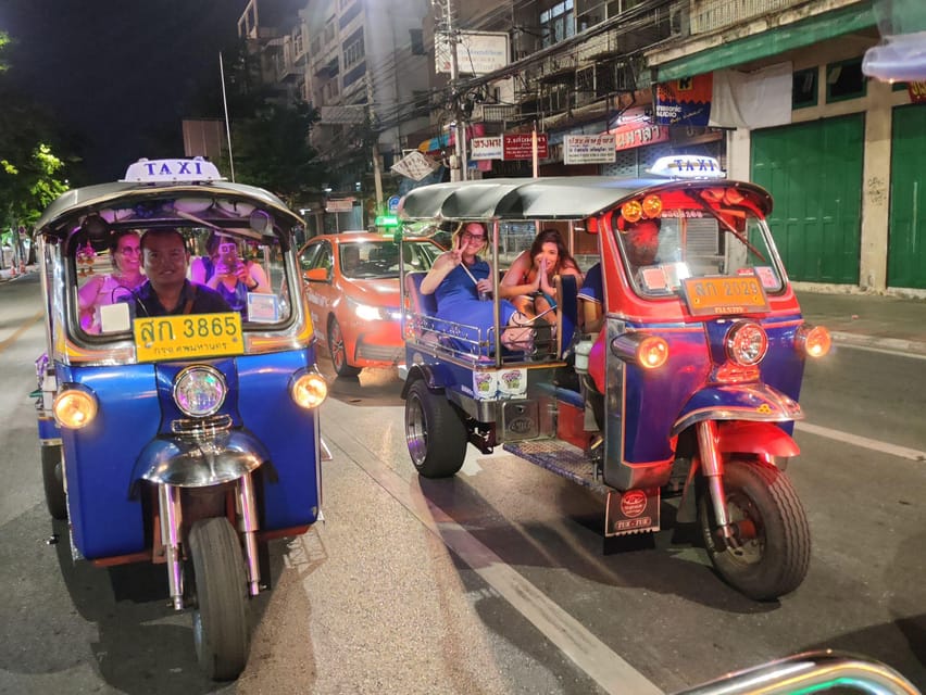 Bangkok Tuk Tuk Tour with Hotel Pick up and Dinner - The Flower Market changes the pace