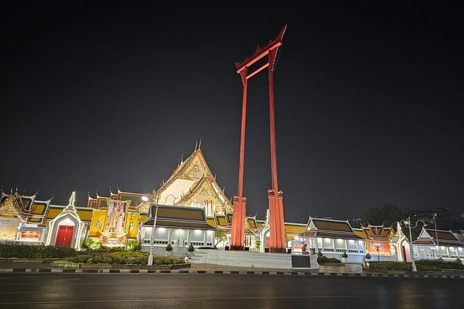 Bangkok TUK TUK Twilight Cultures Market and Food Taste - Rattanakosin Island at sunset