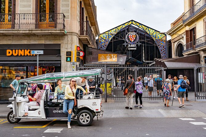 Barcelona Historical Tour with Local Guide in Eco Tuk Tuk Private - Key things to know before booking
