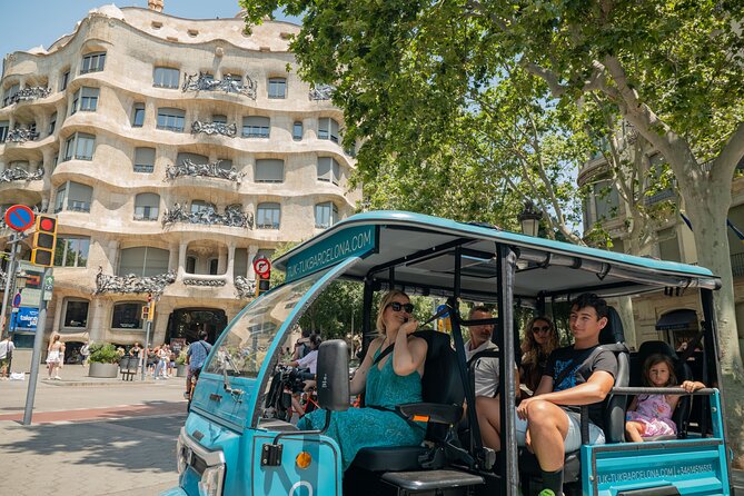 Barcelona Panoramic Private Tuk Tuk Tour - From Las Arenas to Gaudí’s grandest works