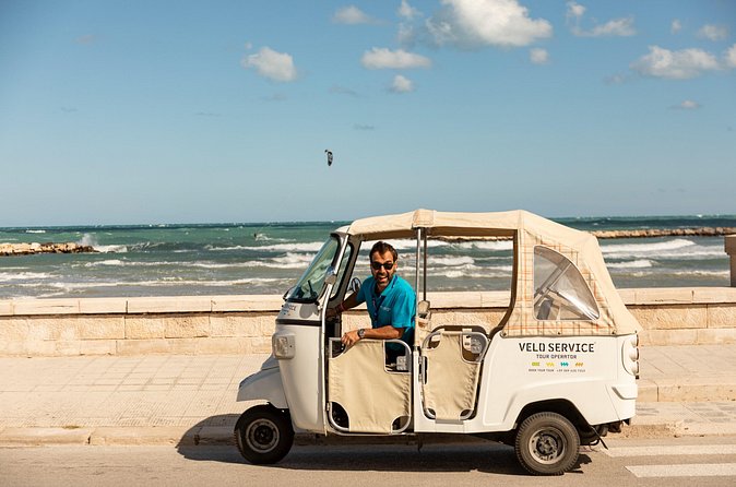 Bari Tuk Tuk tour along the coast - Teatro Petruzzelli and Bari’s cultural center