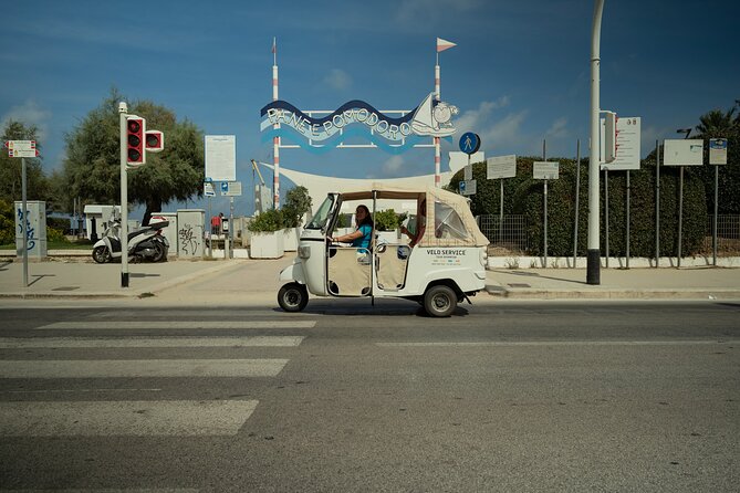 Bari Tuk Tuk tour along the coast - Starting at Strada Vallisa