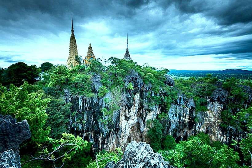 Battambang: Bamboo Train, Bat Cave, Killing Cave by Tuk Tuk - Why this Battambang tour works so well