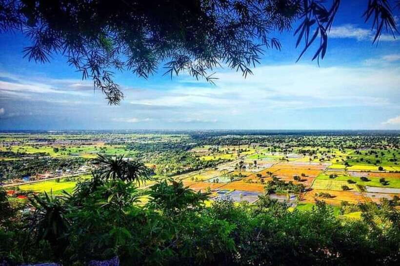 Battambang: Bamboo Train, Bat Cave, Killing Cave by Tuk Tuk - Phnom Sampov and the difficult story of the Killing Cave