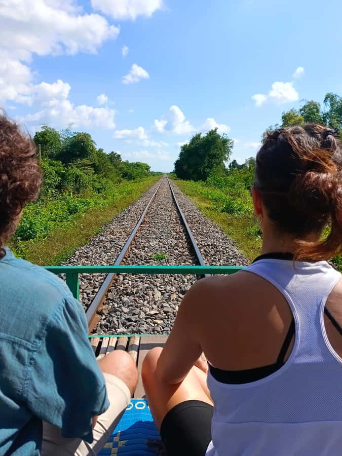 Battambang family tuktuk tour BambooTrain/Wat Banan/Bat cave - Who should book this experience