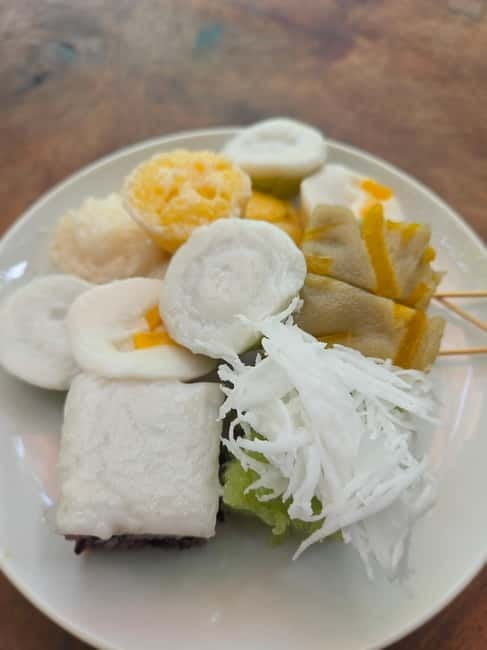 Battambang: Morning Tuk Tuk Food Tour of Our Iconic Dishes - Handmade desserts and the final surprise