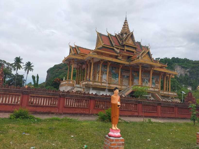Battambang: Tuk-Tuk, Bamboo Train, Killing/Bat Caves, Sunset - Temples, monkeys, viewpoints, and sunset