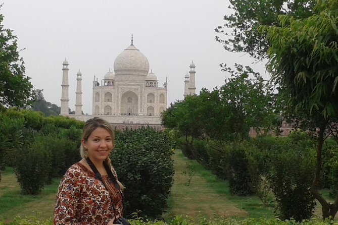 Behind the Taj Mahal with Sunrise or Sunset view by Tuk Tuk Ride - The 45-minute Mehtab Bagh visit
