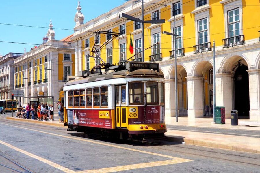 Belem: 4-HOUR Guided Tuk Tuk Tour in Historic BELEM - Jerónimos Monastery is the architectural centerpiece