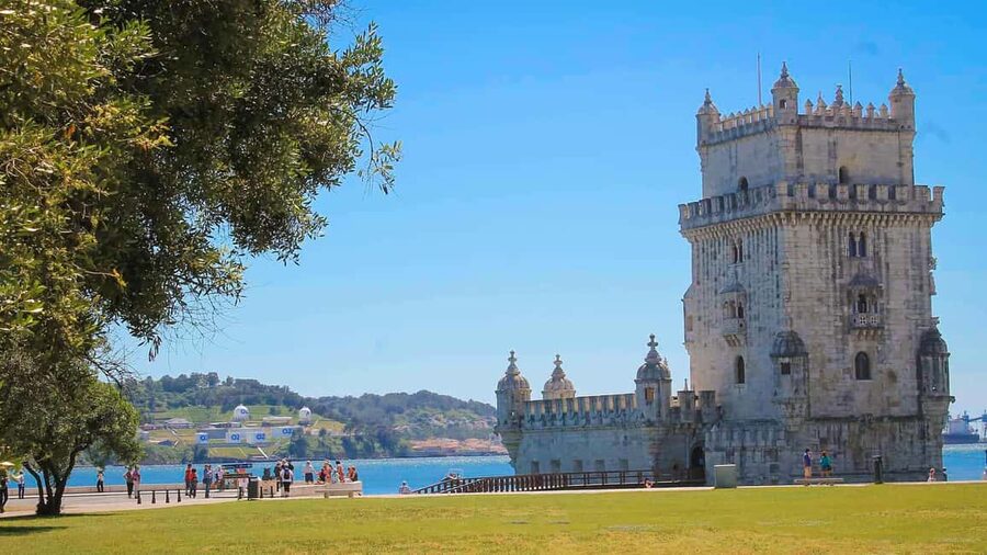 Belem Beyond the Guidebook: Discover with Tuk Tuk - Pickup points and the start of the ride