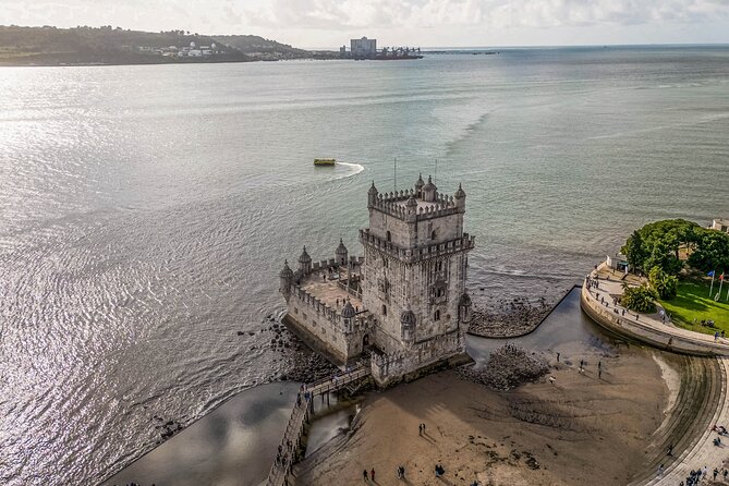 Belém in 2h: History, Monuments and Pastries by Tuk Tuk - LX Factory for a change of pace