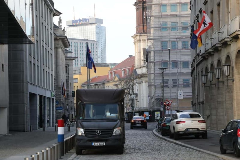 Berlin: Private Sightseeing Tour in an E-Rickshaw - Key points at a glance