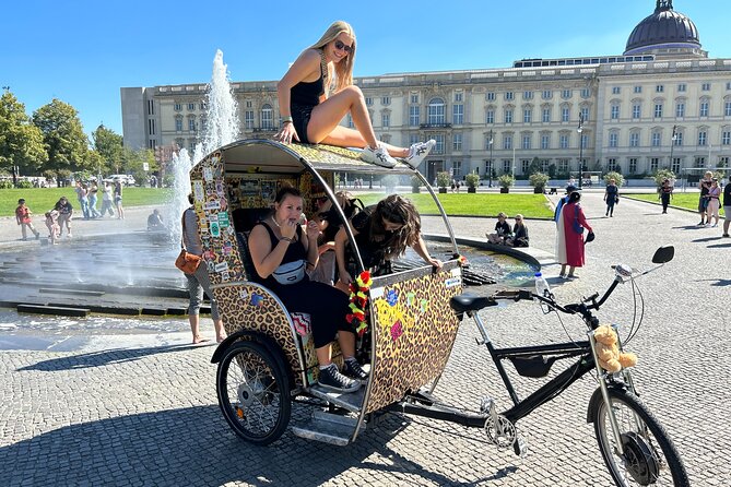 Berlin Rickshaw Tours Historical & Photo City Tour 120min - Sightseeing - Berliner Dom and Nikolaiviertel bring scale and older character
