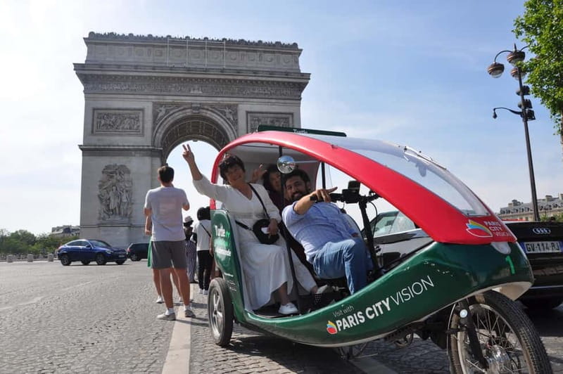 Best of Paris Private Rickshaw bike Tour with guide - The Sacré-Cœur extension and tour length