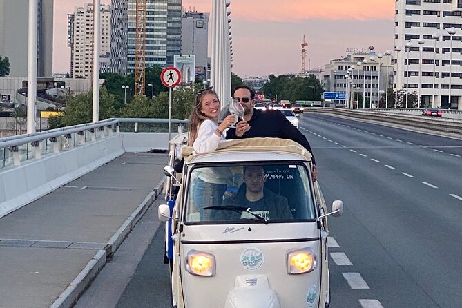 Best of Vienna Tour in TUK TUK! - Comfort, movement, and the bumpy-ride warning
