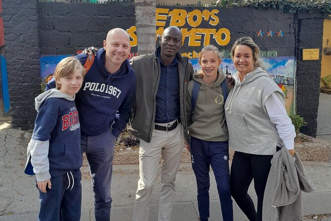 Bicycle or Tuk Tuk Soweto Guided Experience - The 30-minute ride from Johannesburg to Soweto