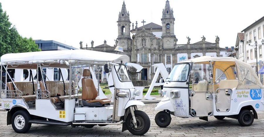 Braga: Tuk Tuk City Tour - Bom Jesus do Monte: Braga’s grand hilltop stop