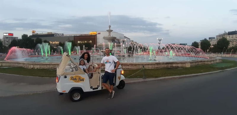 Bucharest: Best of Bucharest Private Tuk-Tuk Tour - The Triumphal Arch and the northern side of Bucharest