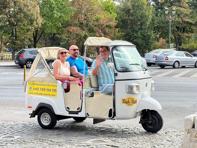 Bucharest: Best of Bucharest Private Tuk-Tuk Tour - From University Square to Victory Square
