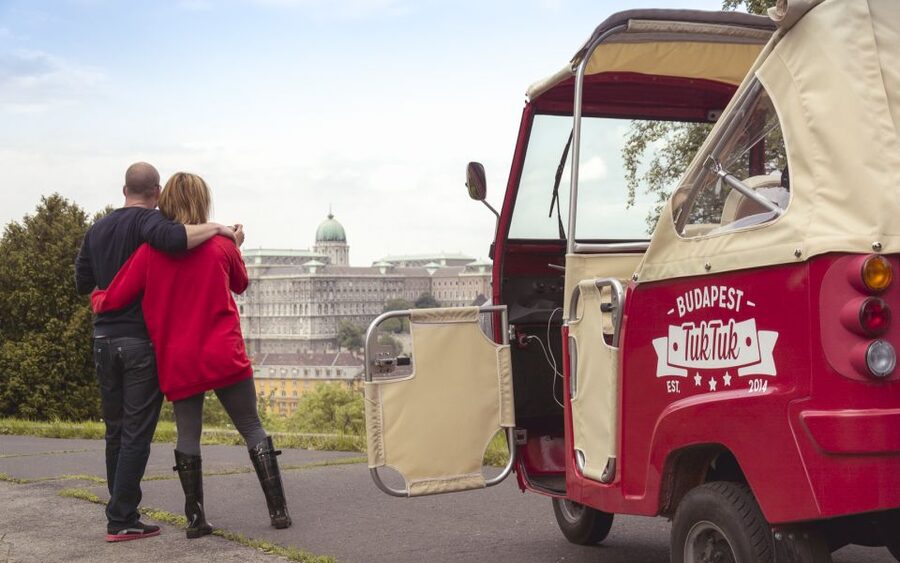 Budapest: 2-Hour Private TukTuk Tour - Starting in central Budapest
