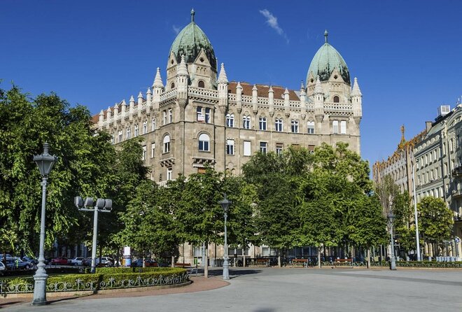 Budapest Private Tuk Tuk Half-Day Tour - Why a tuk-tuk works well in Budapest