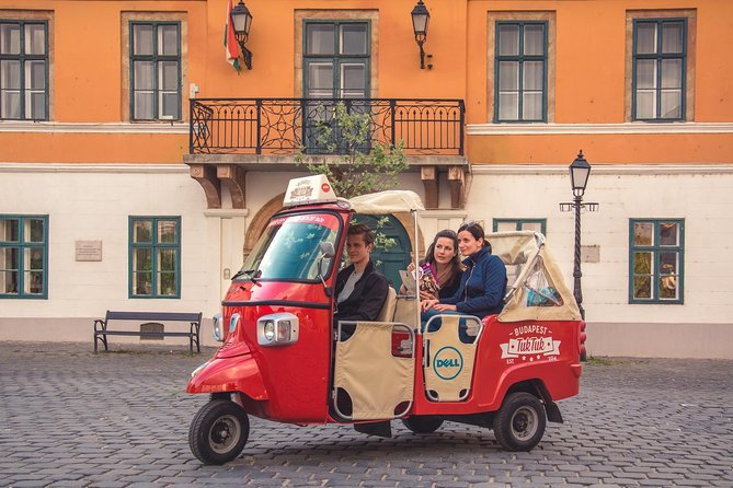 Budapest TukTuk Private Tour with Goulash Soup in the Downtown - The Jewish Quarter, Dohány Street, and downtown parks