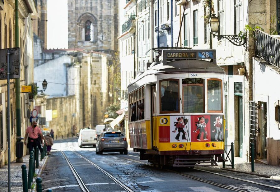 Burguês: Lisbon City Center Private Tuk Tuk Tour - What the $165 price really buys