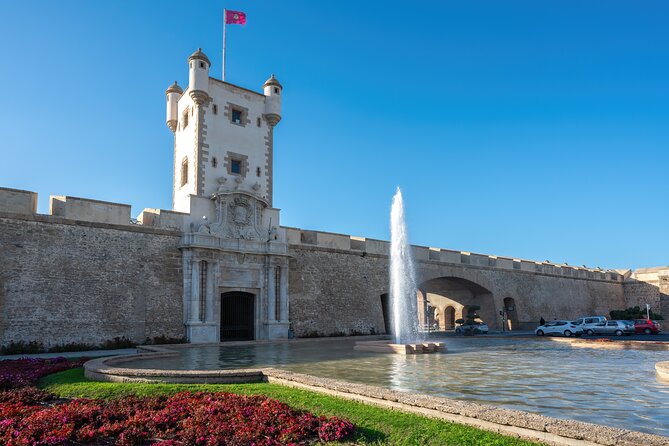 Cádiz TukTuk Tour with Audio Guide - Who will get the most from this one-hour ride?