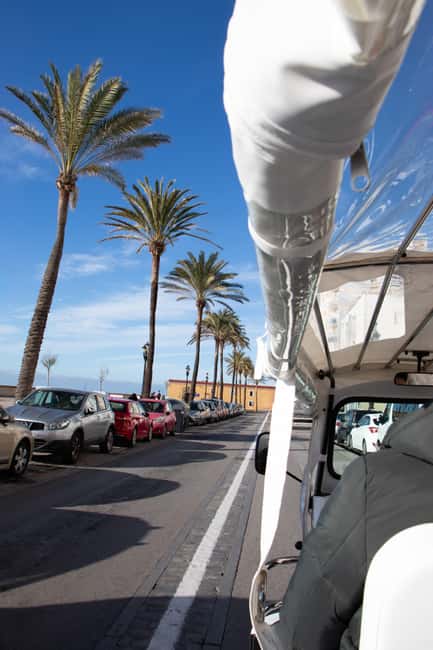 Cádiz TukTuk Tour with Audioguide - Gran Teatro Falla and Carnaval