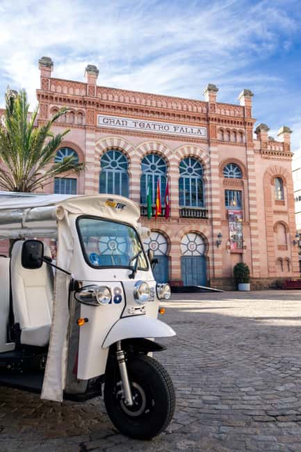 Cádiz TukTuk Tour with Audioguide - El Pópulo and the oldest Cádiz streets