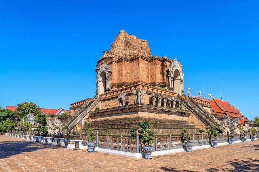 Chiang Mai: Exploration of Old City by Private Tuk-Tuk - Wat Chedi Luang and Chiang Mai’s biggest old-city monument