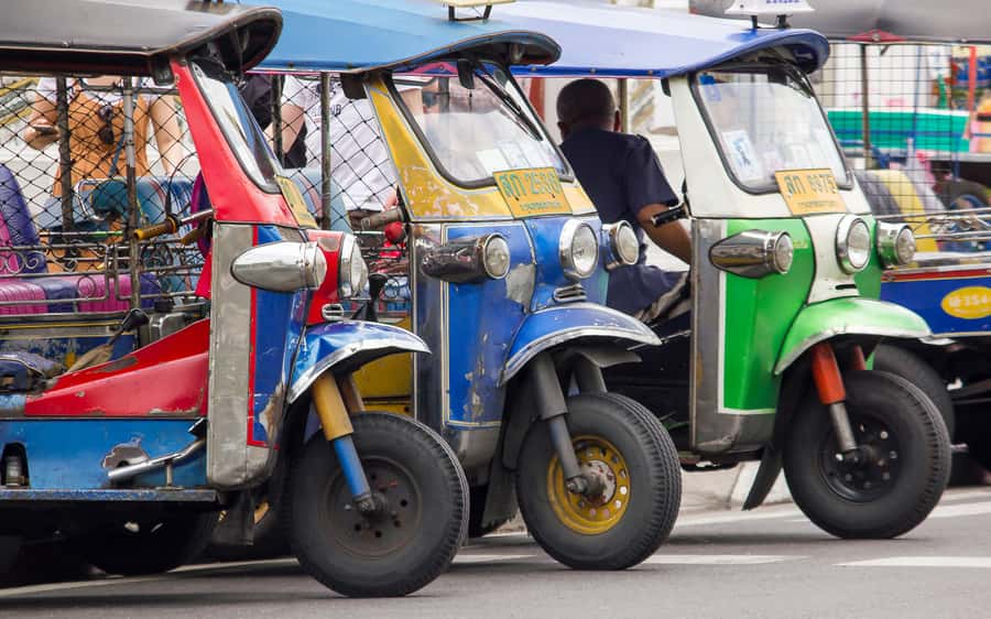 Chiang Mai: Half-Day Private City Tour by Tuk Tuk - Chiang Mai Gate and Tha Phae Gate