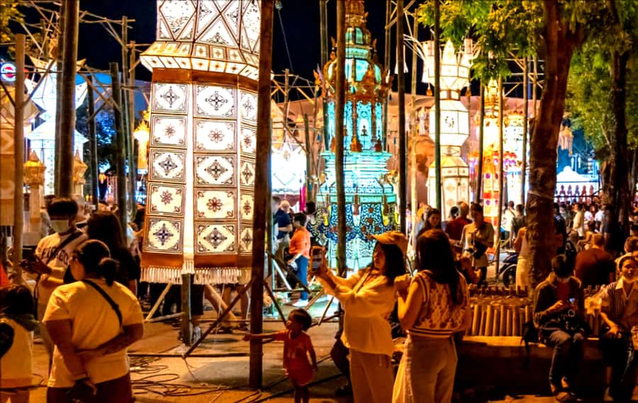 Chiang Mai Light: Tuk Tuk Night Tour with Temples & Markets - Is $51 good value?