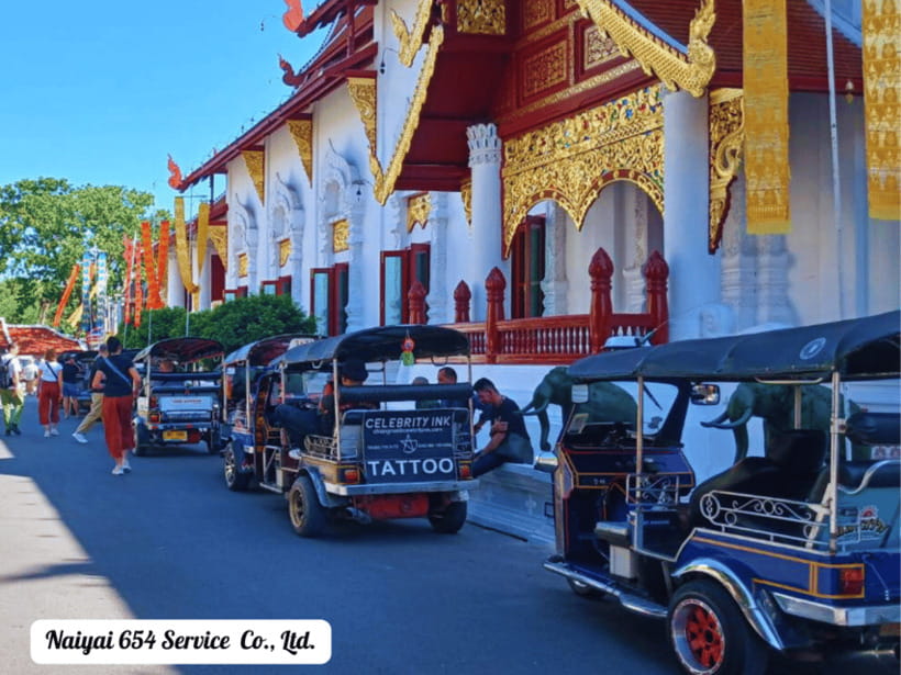 Chiang Mai: Private City Tuk-Tuk Tour - Tha Phae Gate for a Quick City Landmark