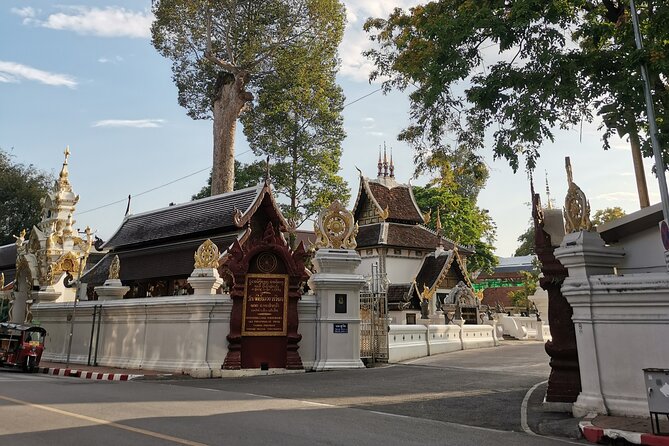 Chiang Mai Private Tuk Tuk Tour Half Day Old City Adventure - What the private format really adds