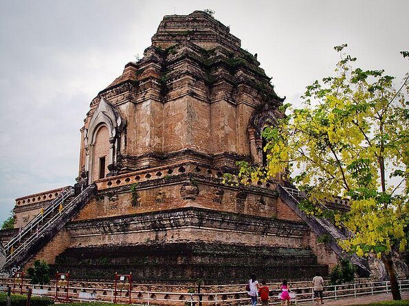 Chiang Mai Street Food Tour by Tuk Tuk with Pick Up - Key points at a glance