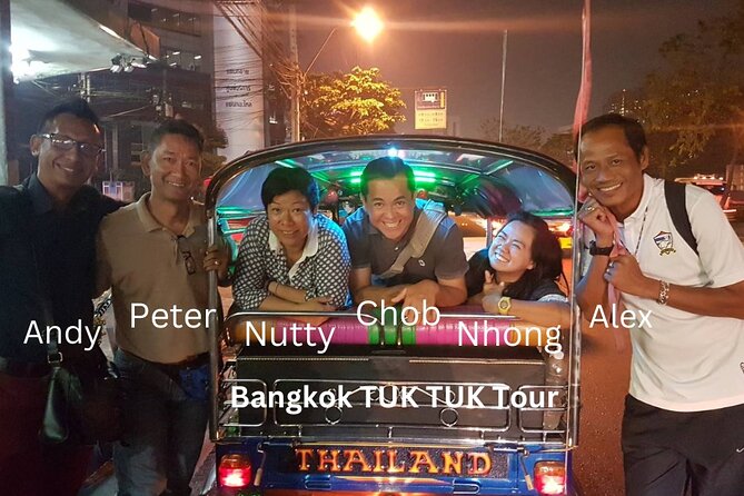 CHOB TUK TUK + Canal + Food Tasting - Food tasting at Old Siam Plaza
