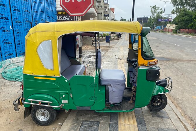 City tour, Agra 8 hours tuk- tuk/ Rickshaw ride - What the $14 price really covers